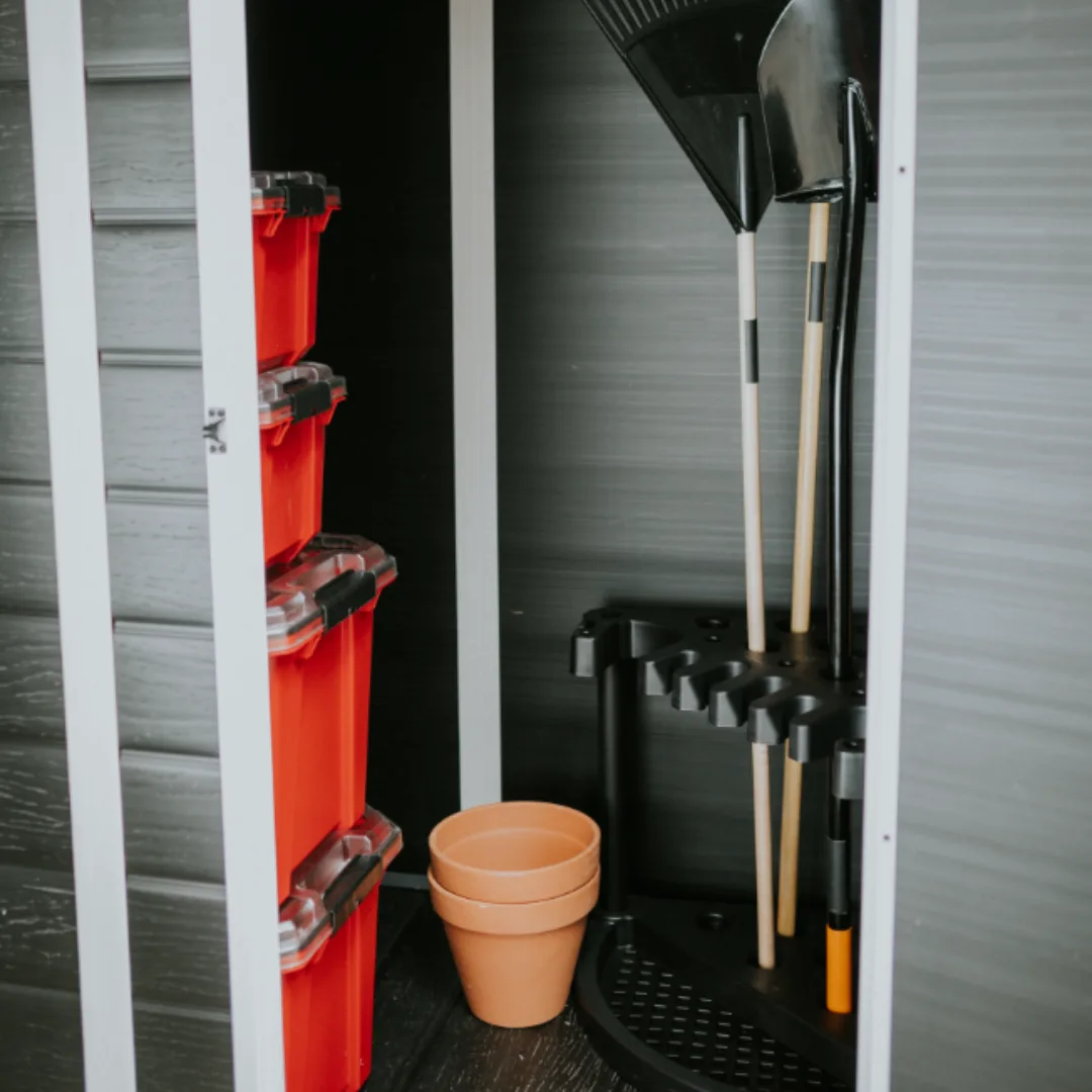 Manor Pent Essential 6x4ft Shed — photo 11 of 12